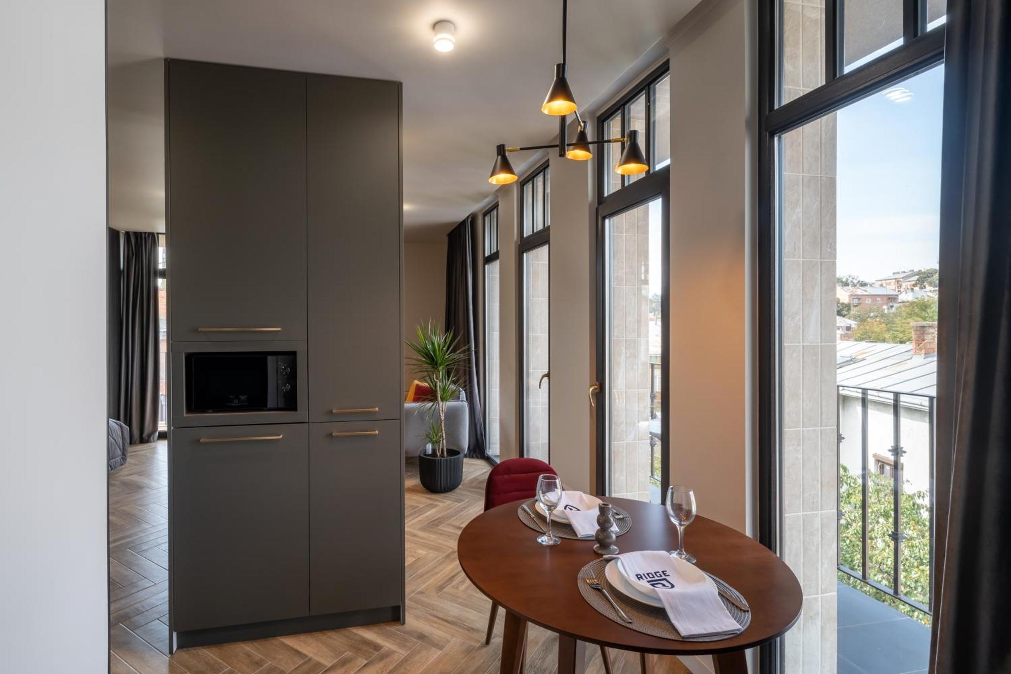 Ridge Apartments Чернивци Екстериор снимка