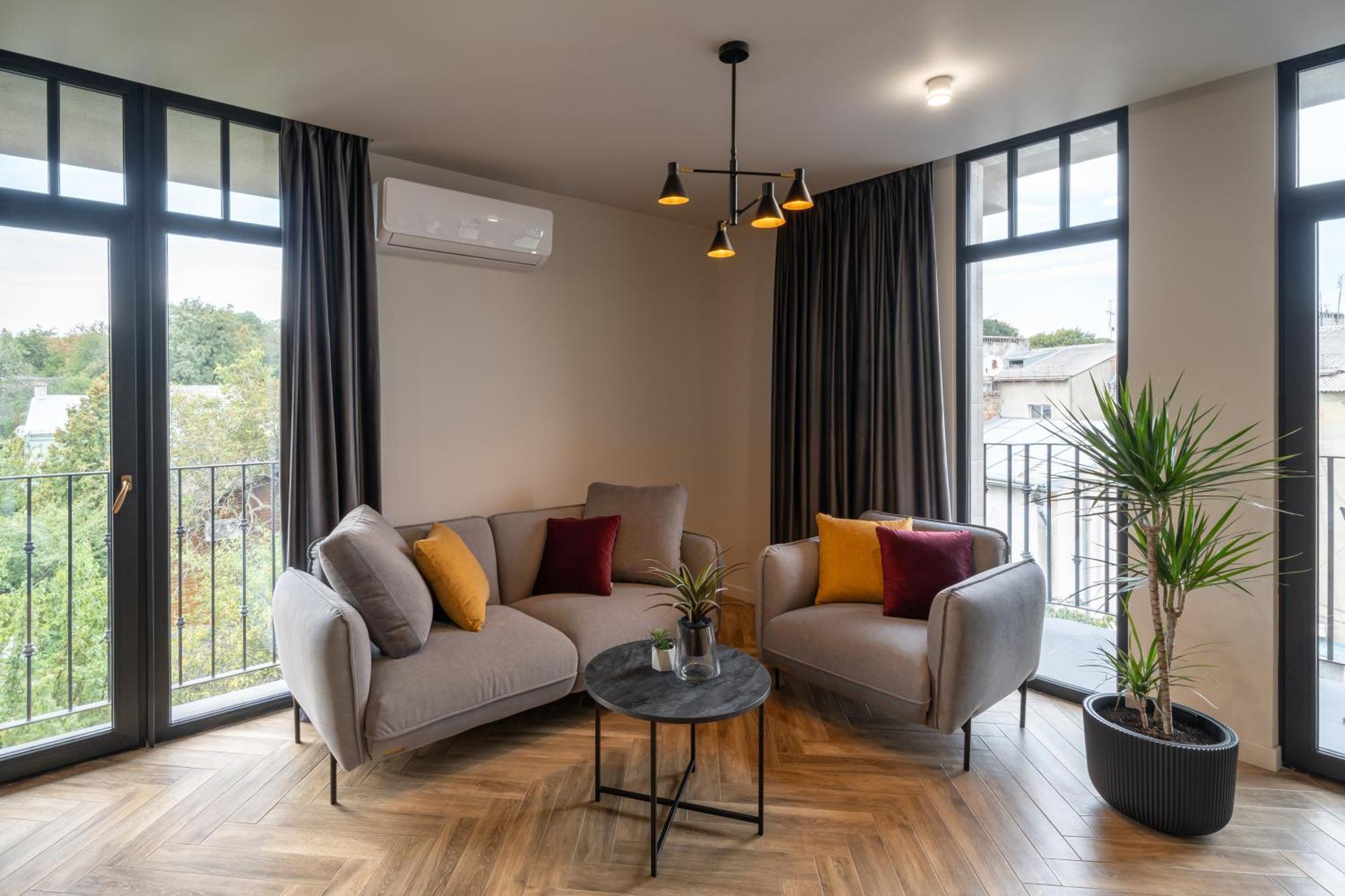 Ridge Apartments Чернивци Екстериор снимка