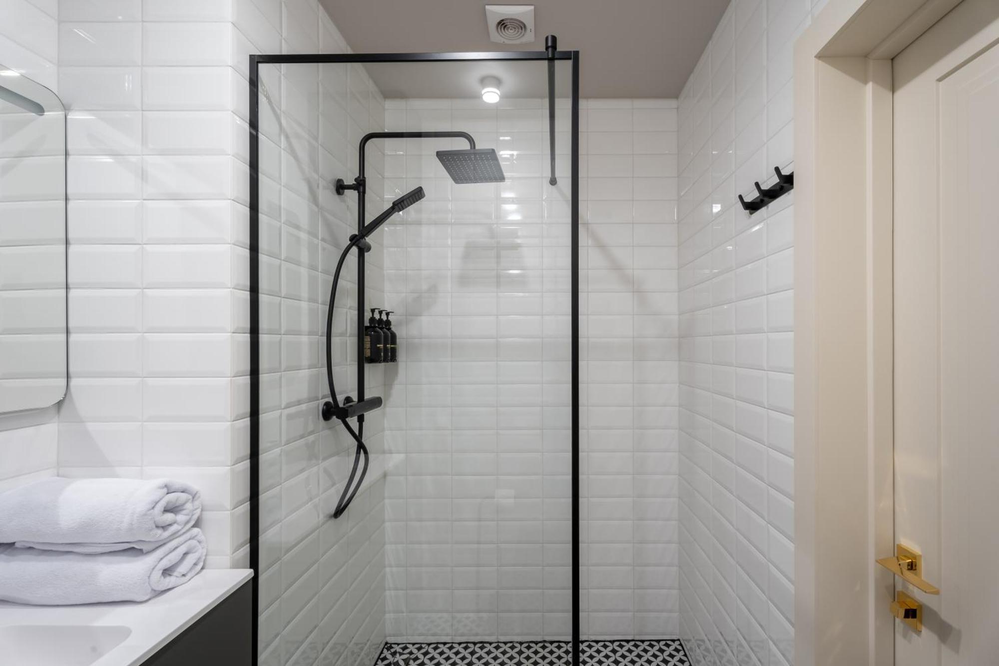 Ridge Apartments Чернивци Екстериор снимка