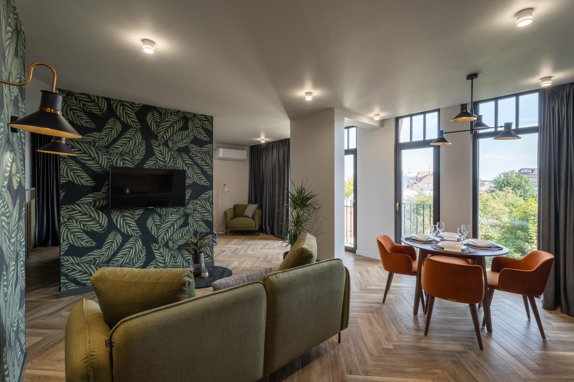 Ridge Apartments Чернивци Екстериор снимка